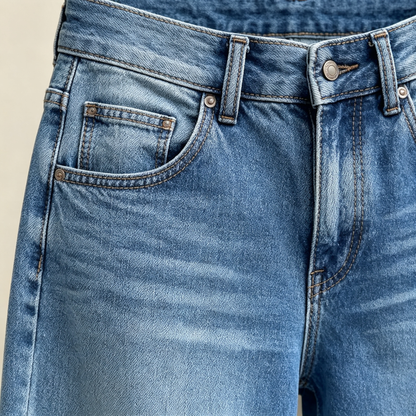 Women's Loose Fit Baggy Oversized Straight Leg Denim Jeans with Pockets